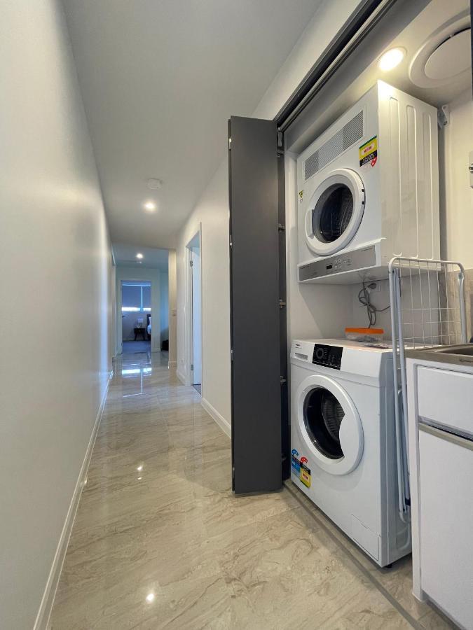 Serenity Surfers Paradise غولد كوست المظهر الخارجي الصورة