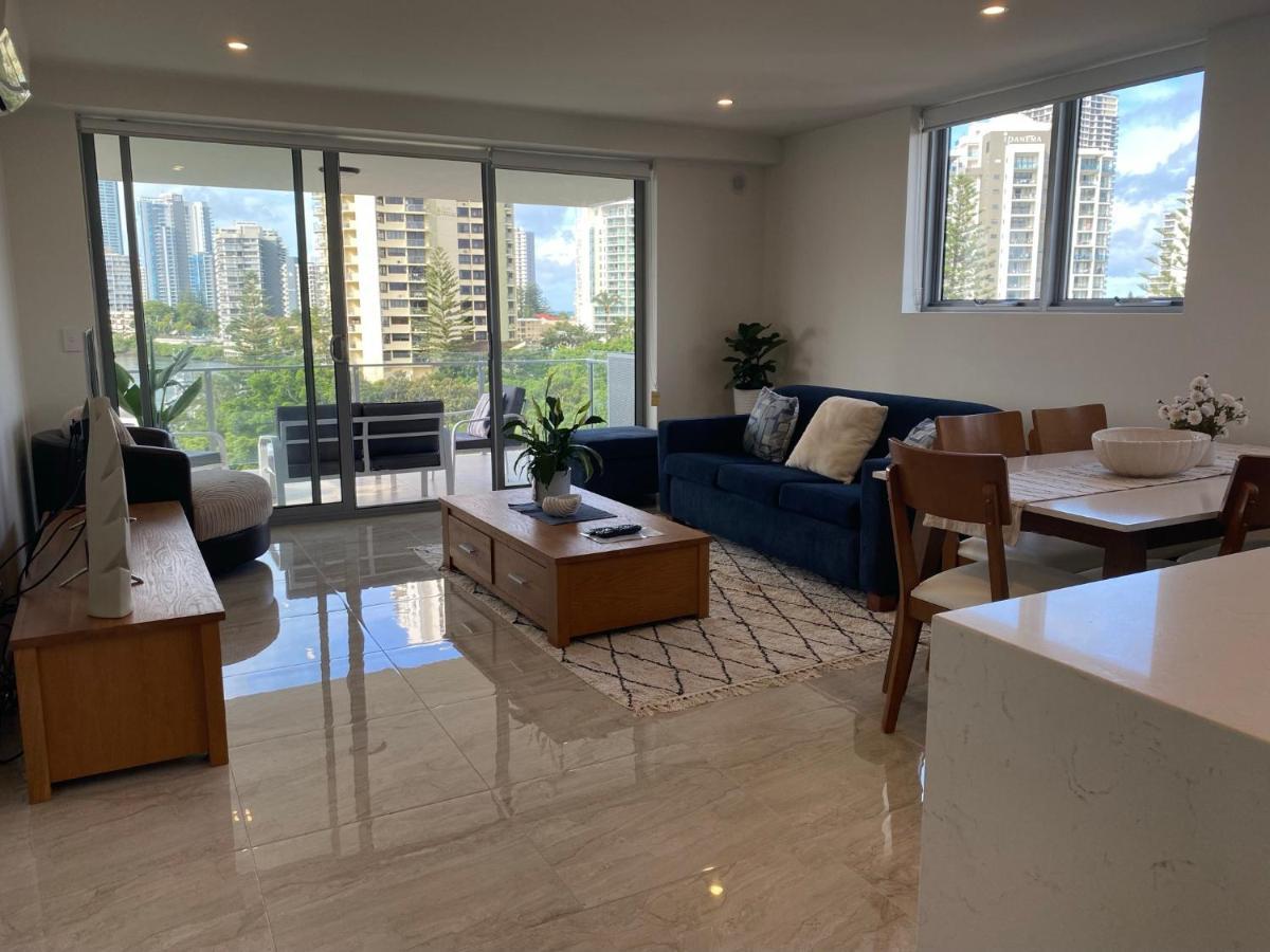 Serenity Surfers Paradise غولد كوست المظهر الخارجي الصورة