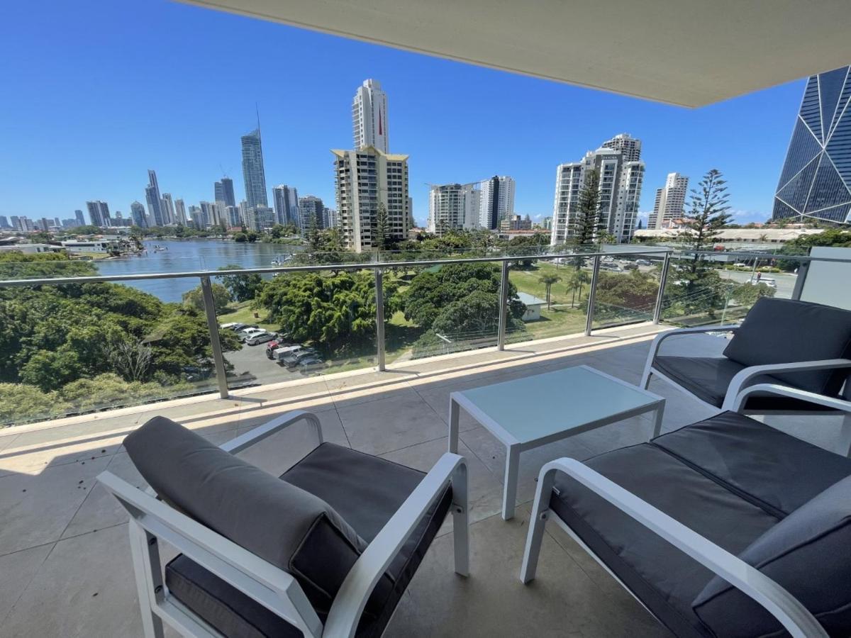 Serenity Surfers Paradise غولد كوست المظهر الخارجي الصورة